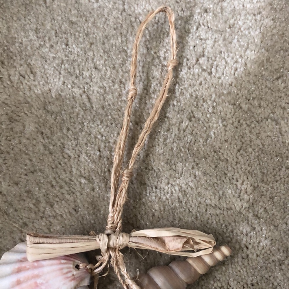 2 for $12! Seashell and raffia hanging doorway decor (set of 2) - Picture 12 of 14